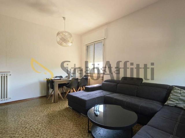 Appartamento in affitto di 100 m² in Via Francesco Baracca