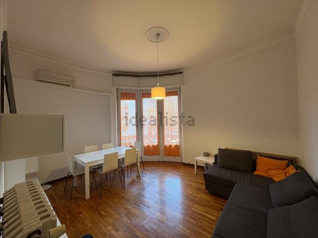 Appartamento in affitto di 100 m² in Via Francesco Caracciolo, 93