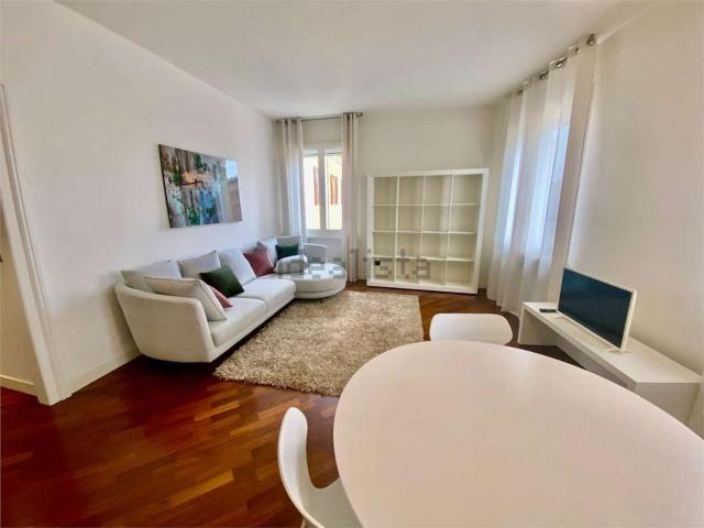 Appartamento in affitto di 100 m² in Via Francesco Selmi
