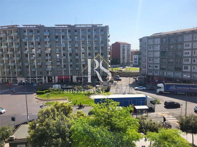 Appartamento in affitto di 100 m² in Via Fratelli Bandiera, 9
