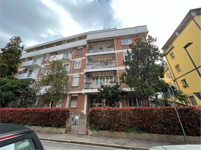 Appartamento in affitto di 100 m² in Via Fulvio Testi, 20