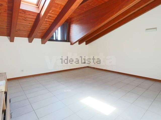 Appartamento in affitto di 100 m² in Via Isonzo, 7