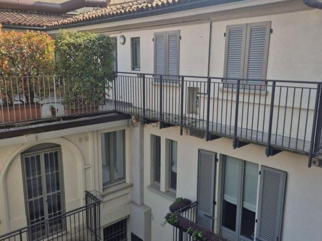 Appartamento in affitto di 100 m² in Via Olmetto, 21