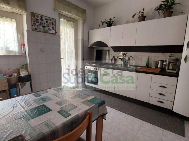 Appartamento in affitto di 100 m² in Via Ortona, 12