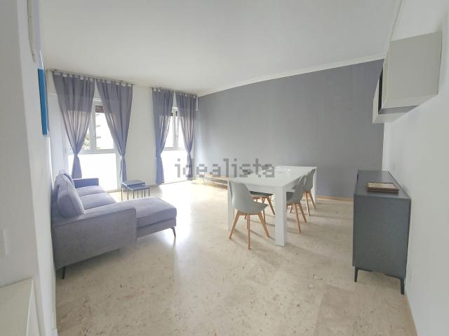 Appartamento in affitto di 100 m² in Via Lorenteggio, 41