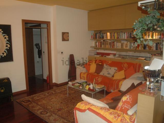 Appartamento in affitto di 100 m² in Via Larga
