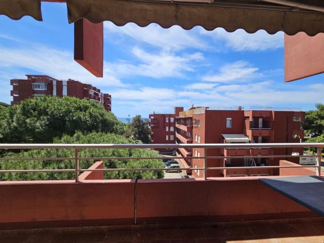 Appartamento in affitto di 100 m² in Via Litoranea, 89