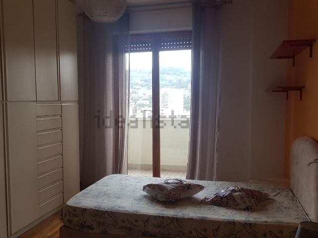 Appartamento in affitto di 100 m² in Via Luigi Catanelli