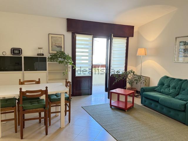 Appartamento in affitto di 100 m² in Via Monte Suello