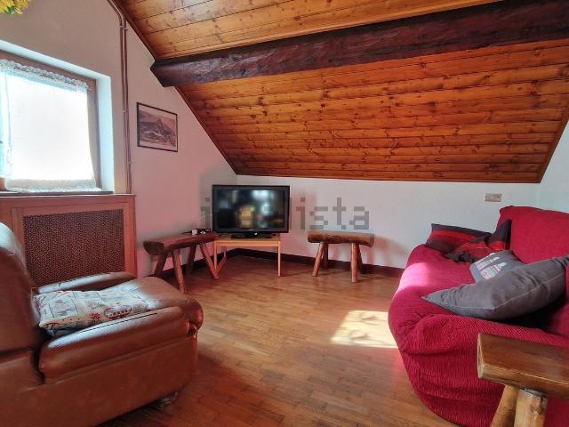Appartamento in affitto di 100 m² in Via Monte Rosa, 101