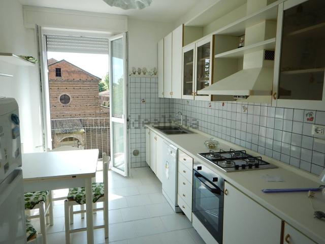 Appartamento in affitto di 100 m² in Via Mortara