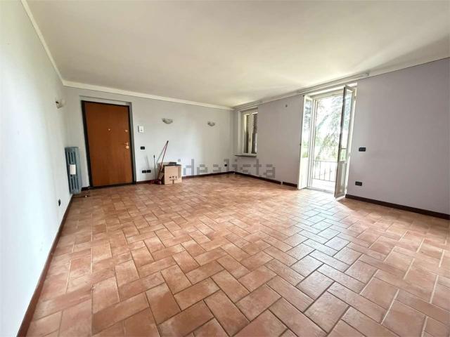 Appartamento in affitto di 100 m² in Via Macedonio Melloni
