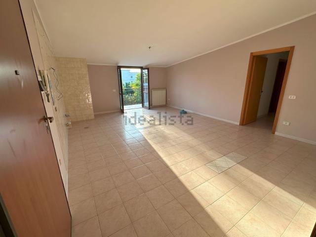 Appartamento in affitto di 100 m² in Via Mandrile