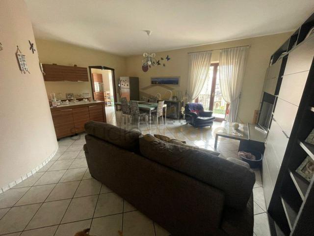Appartamento in affitto di 100 m² in Via Marchesella