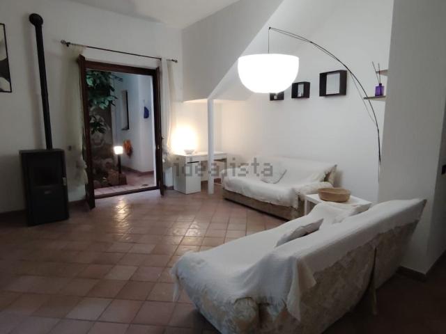 Appartamento in affitto di 100 m² in Via Michele Morelli, 12
