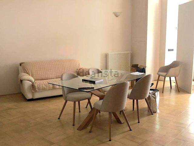 Appartamento in affitto di 100 m² in Via Minervio