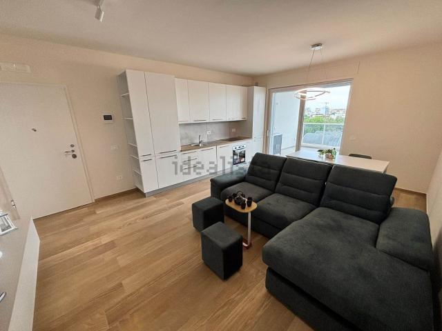 Appartamento in affitto di 100 m² in Via San Francesco alla Rena, 9