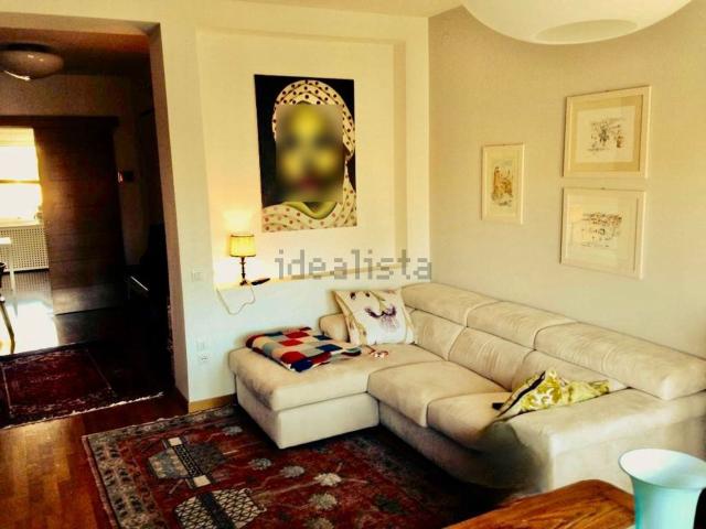 Appartamento in affitto di 100 m² in Via San Girolamo Emiliani, 23
