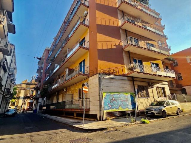 Appartamento in affitto di 100 m² in Via San Vito, 13