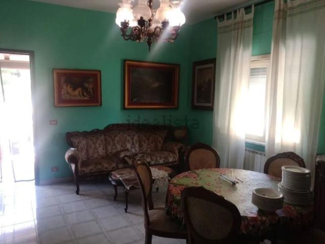 Appartamento in affitto di 100 m² in Via Polverigi
