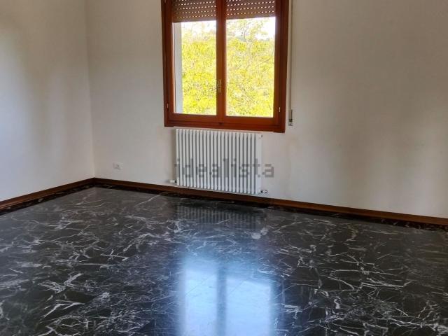 Appartamento in affitto di 100 m² in Via Pontecchio