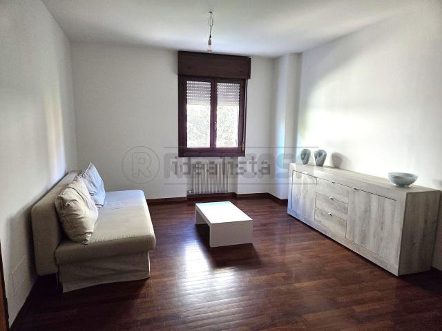 Appartamento in affitto di 100 m² in Via Pecori Giraldi