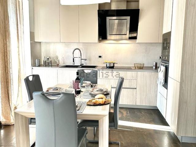 Appartamento in affitto di 100 m² in Via Piave, 19