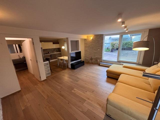 Appartamento in affitto di 100 m² in Via Pietro Maroncelli