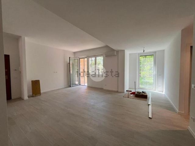 Appartamento in affitto di 100 m² in Via Pio Emanuelli, 55
