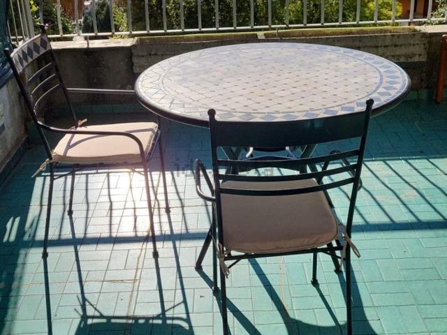 Appartamento in affitto di 100 m² in Via Privata Bozzo Costa