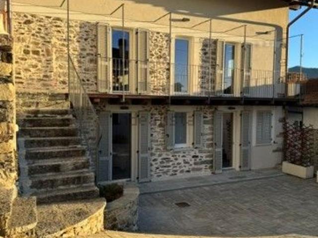 Appartamento in affitto di 100 m² in Via Provinciale