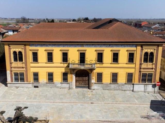 Appartamento in affitto di 100 m² in Via Roma