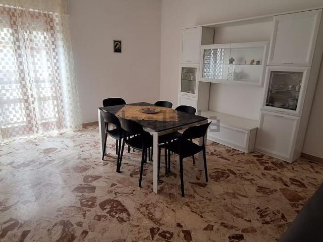 Appartamento in affitto di 100 m² in Via Ruggero