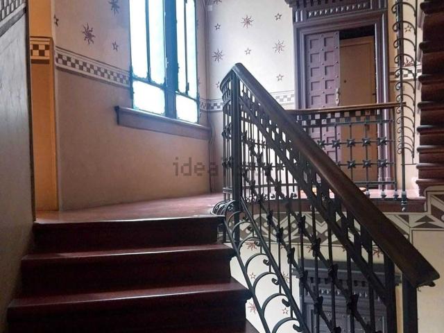 Appartamento in affitto di 100 m² in Via Ruggiero Settimo, 2