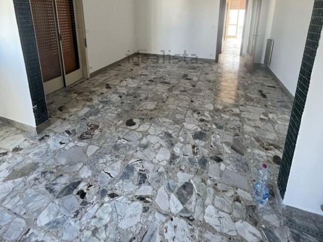 Appartamento in affitto di 100 m² in Via Vittorio Emanuele III