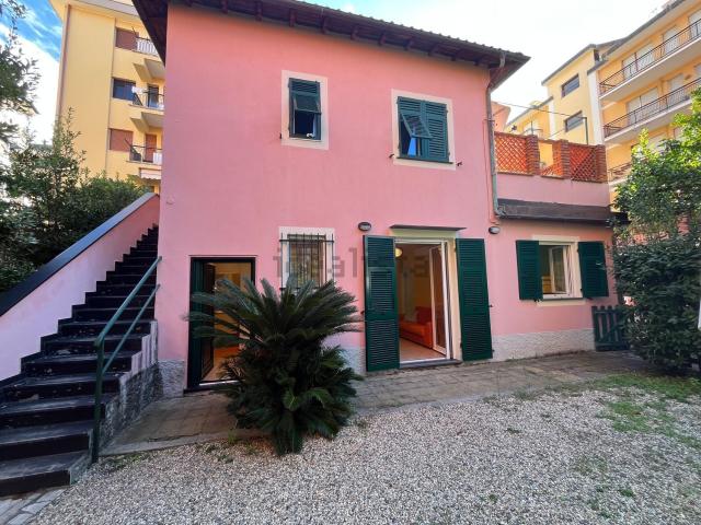 Appartamento in affitto di 100 m² in Via xxv aprile