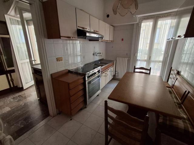 Appartamento in affitto di 100 m² in Via XXV Aprile