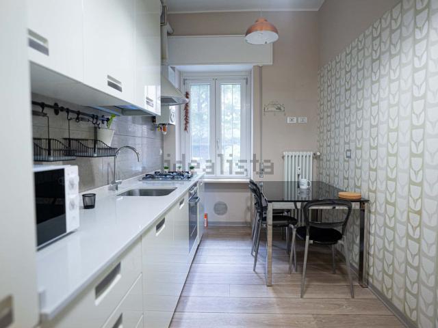 Appartamento in affitto di 100 m² in Viale Caterina da Forlì, 50