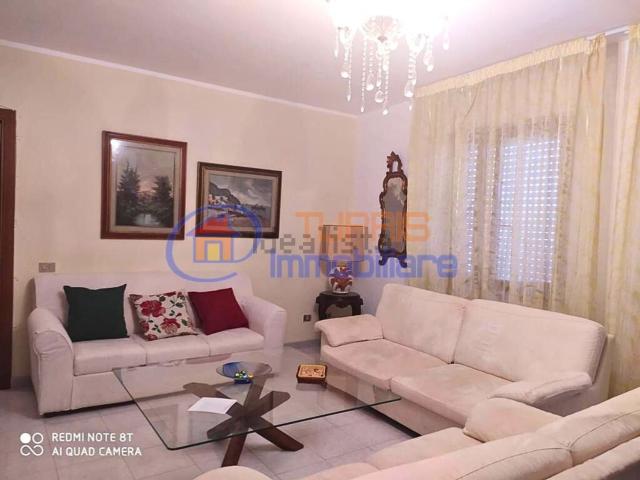 Appartamento in affitto di 100 m² in Viale delle Vigne, 29