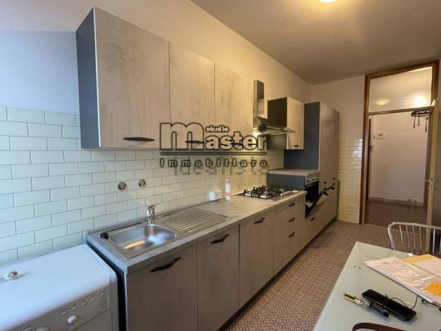 Appartamento in affitto di 100 m² in Viale Nino Bixio