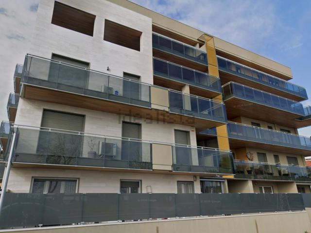 Appartamento in affitto di 100 m² in Viale Primo Vere, 48