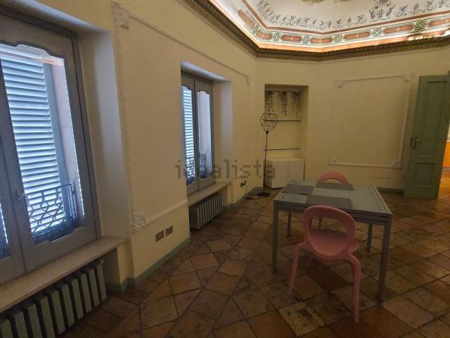 Appartamento in affitto di 100 m² in Vicolo Camillo Compagnoni
