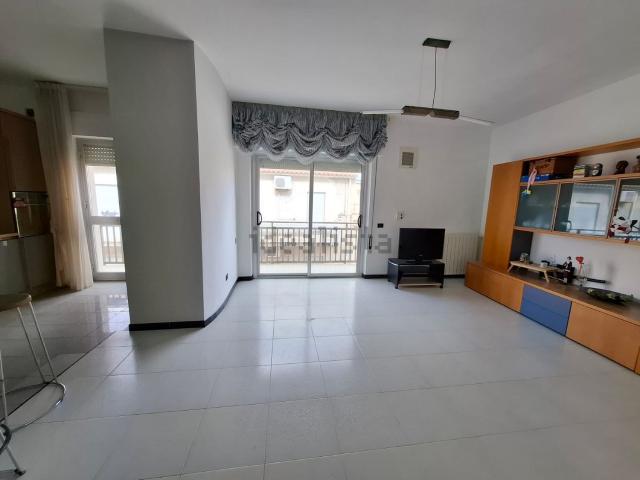 Appartamento in affitto di 100 m² in Vicolo dell&apos Olmo, 28