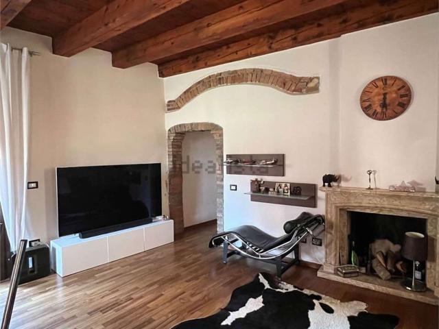 Appartamento in affitto di 100 m² in Vicolo San Carlo, 6