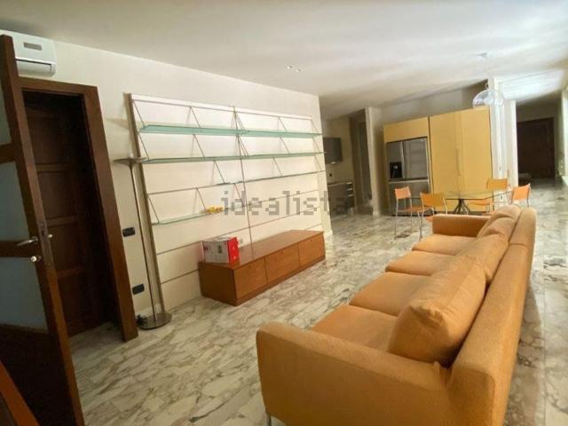 Appartamento in affitto di 100 m² in Corso Giuseppe Mazzini