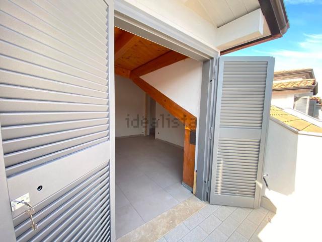 Appartamento in affitto di 100 m² in Corso Campano, 600