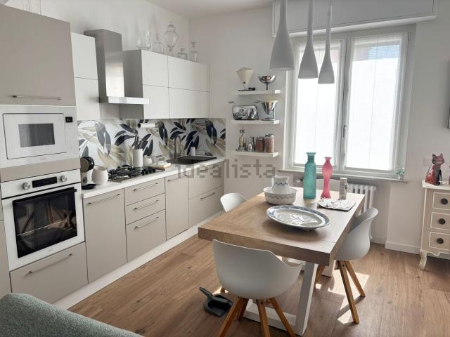 Appartamento in affitto di 100 m² in Corso Giuseppe Garibaldi