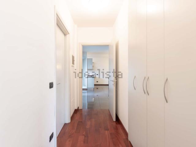 Appartamento in affitto di 100 m² in Largo Marco Zanuso, 1