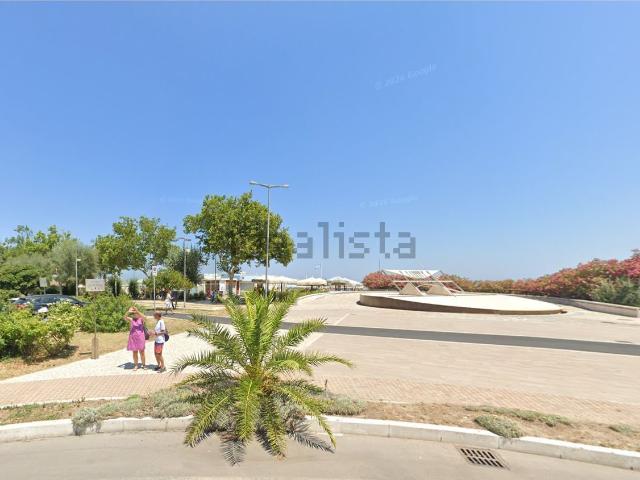 Appartamento in affitto di 100 m² in Lungomare Colombo