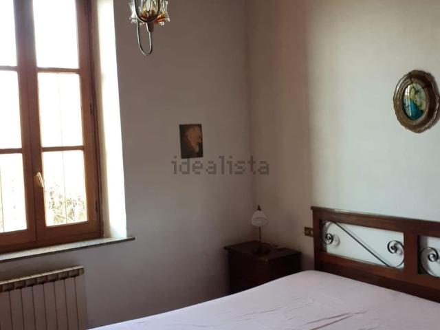 Appartamento in affitto di 100 m² in Piazza Giarella, 54016